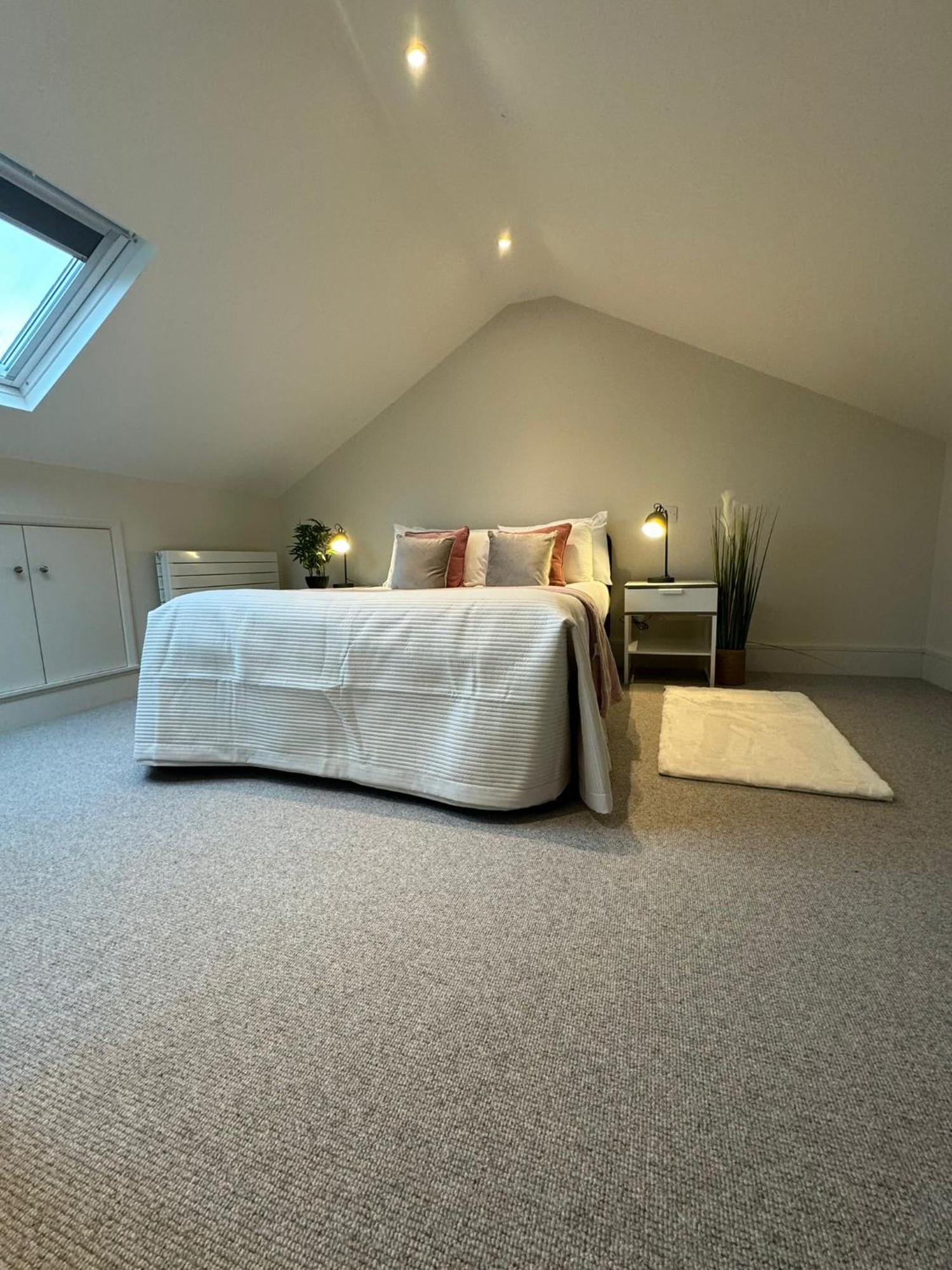 Osbourne House Pink 2 Bed, 2 And Half Bath Διαμέρισμα Μπέρμιγχαμ Εξωτερικό φωτογραφία