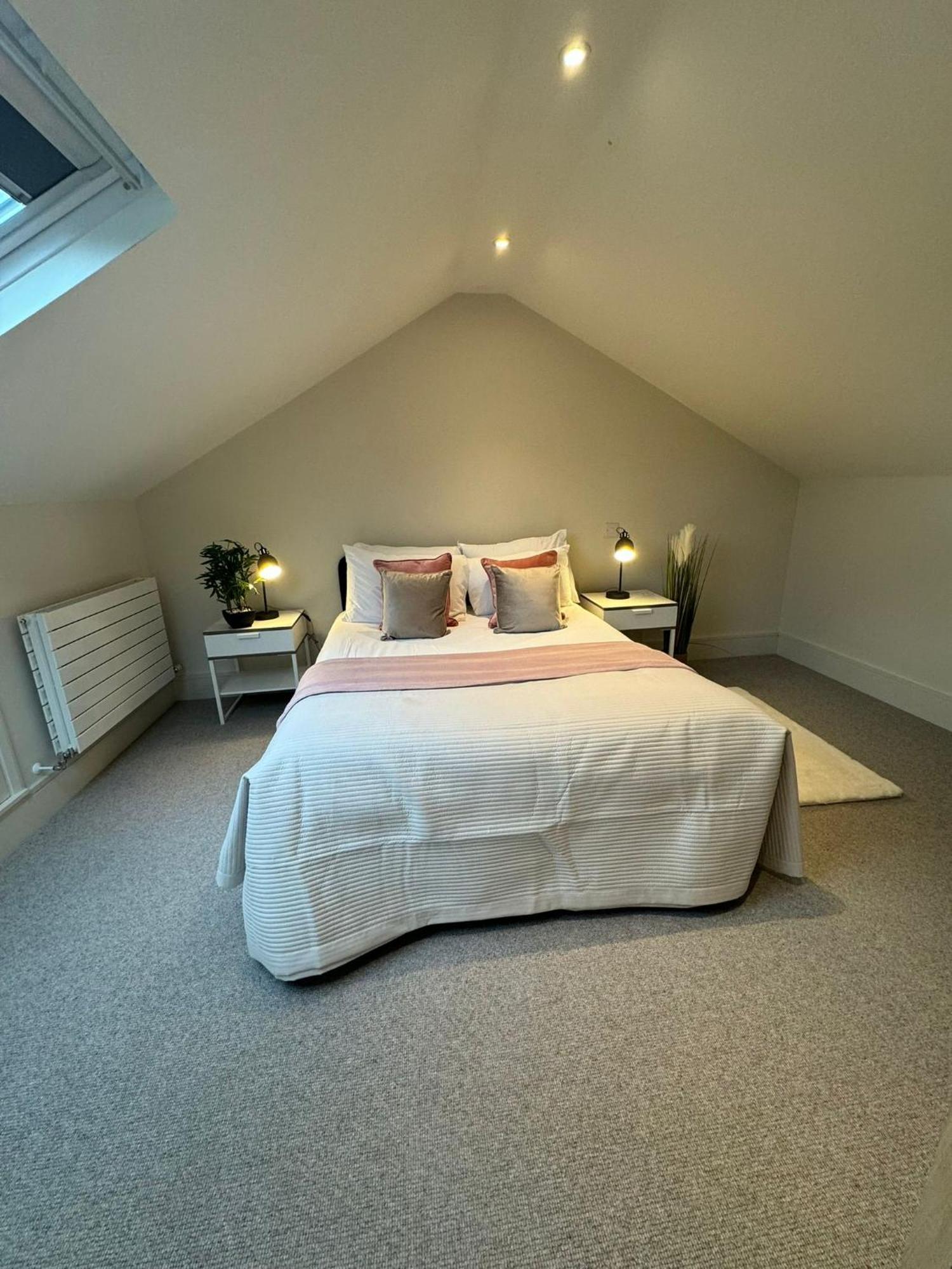 Osbourne House Pink 2 Bed, 2 And Half Bath Διαμέρισμα Μπέρμιγχαμ Εξωτερικό φωτογραφία