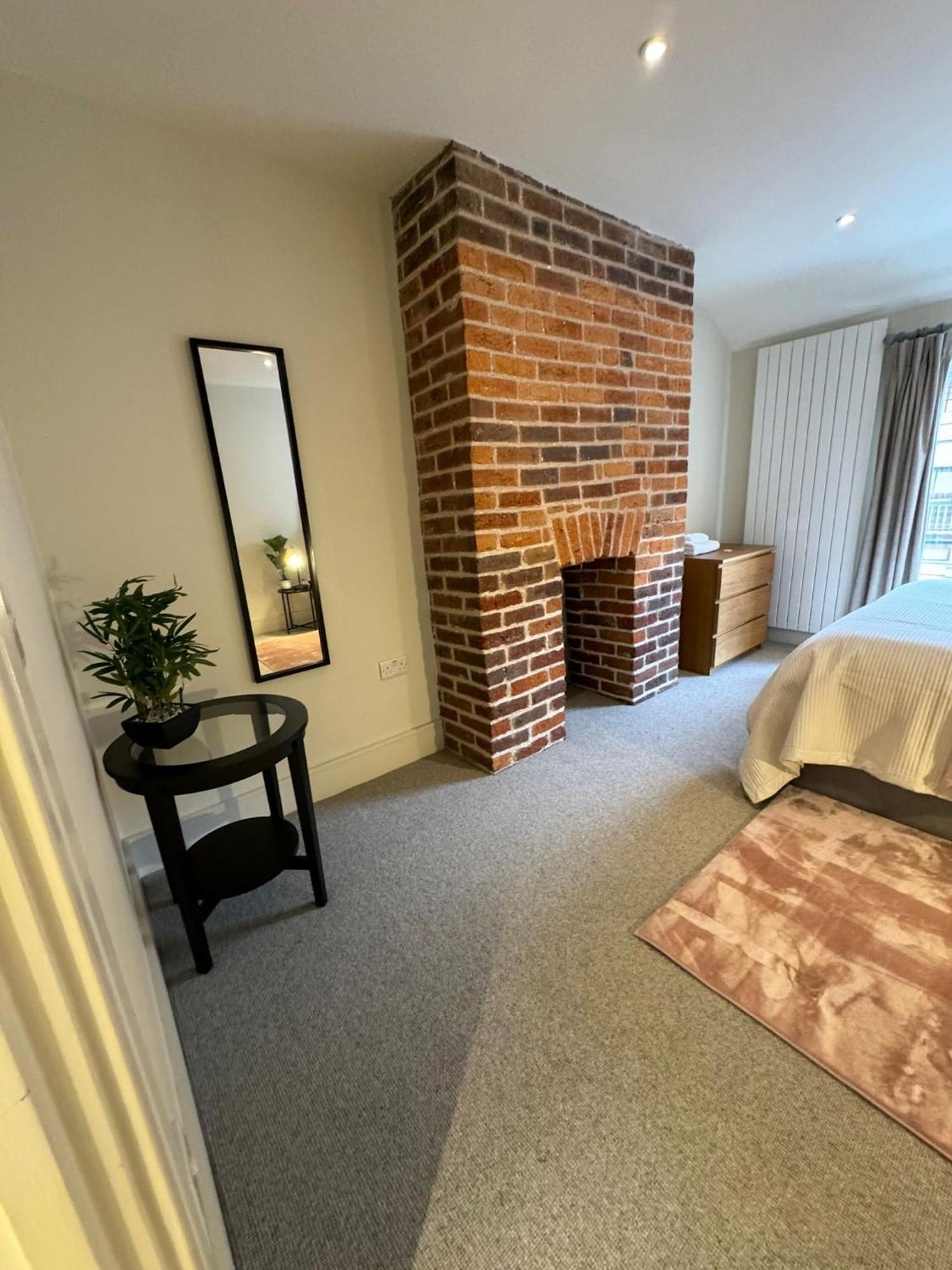 Osbourne House Pink 2 Bed, 2 And Half Bath Διαμέρισμα Μπέρμιγχαμ Εξωτερικό φωτογραφία