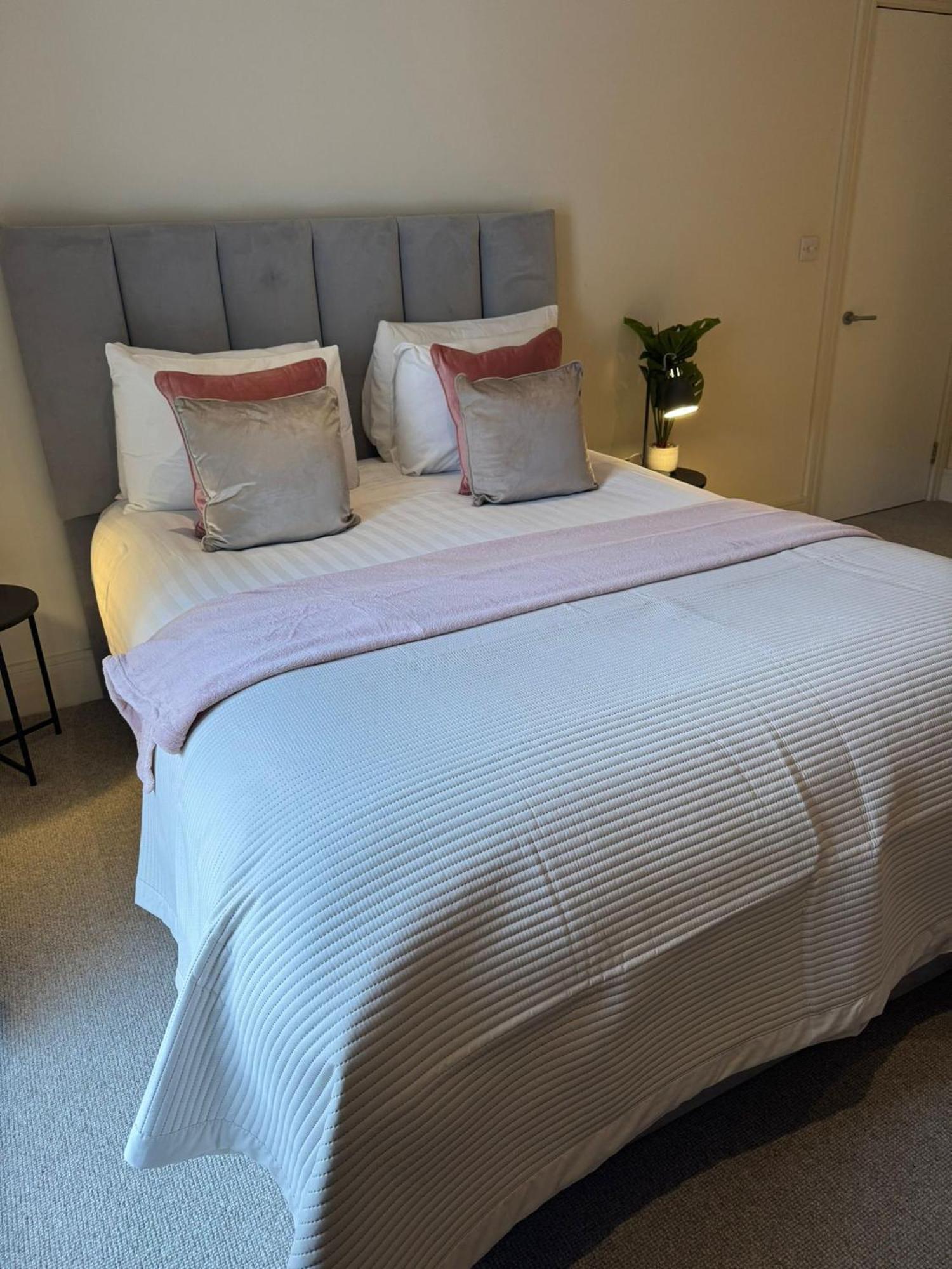 Osbourne House Pink 2 Bed, 2 And Half Bath Διαμέρισμα Μπέρμιγχαμ Εξωτερικό φωτογραφία